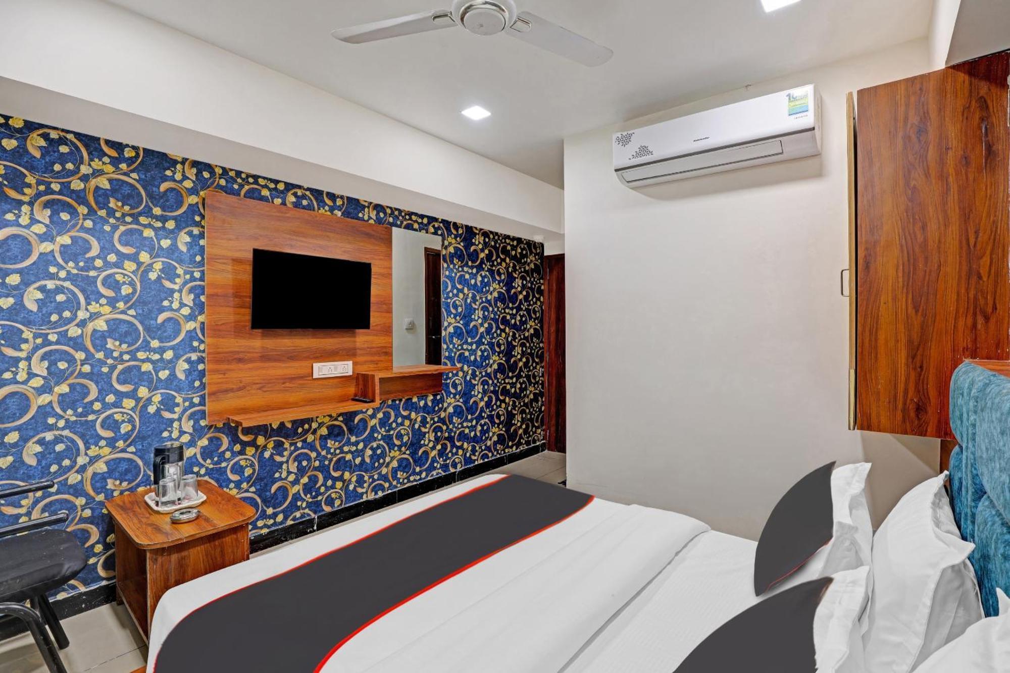 Capital O Bhavya Villa Ahmedabad Extérieur photo