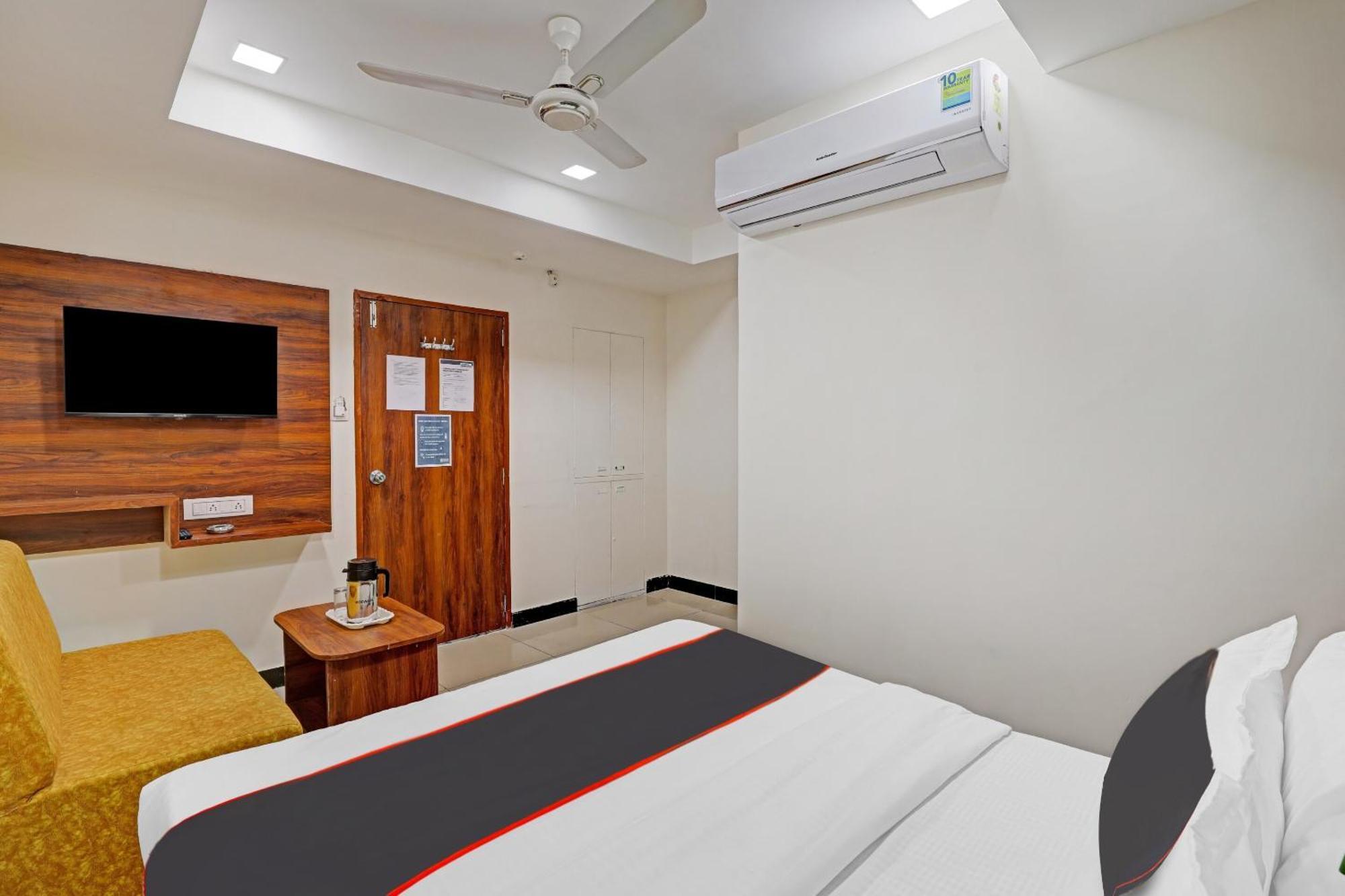 Capital O Bhavya Villa Ahmedabad Extérieur photo