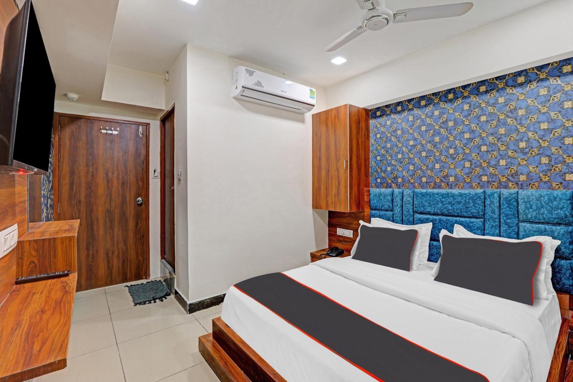 Capital O Bhavya Villa Ahmedabad Extérieur photo