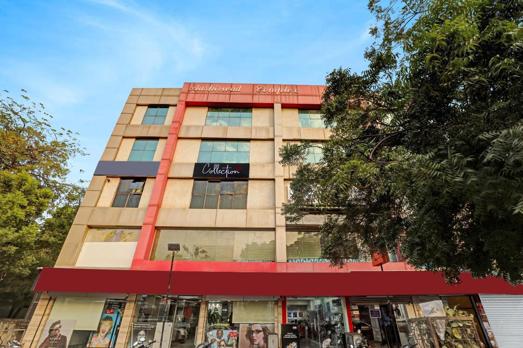 Capital O Bhavya Villa Ahmedabad Extérieur photo